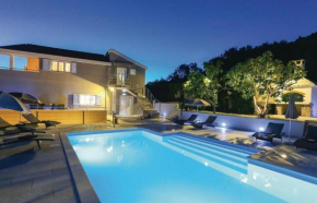 Scenic Retreat Villa with Pool